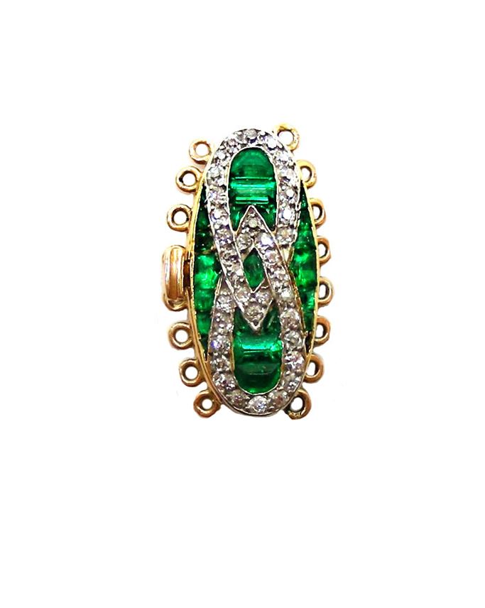 An emerald and diamond clasp | MasterArt